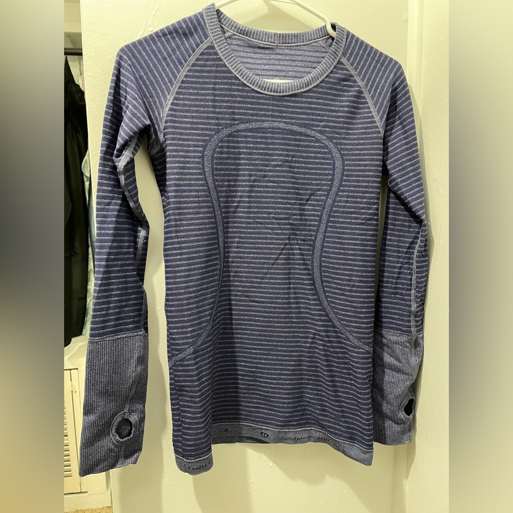 Lululemon women’s Run Swiftly Tech long sleeve